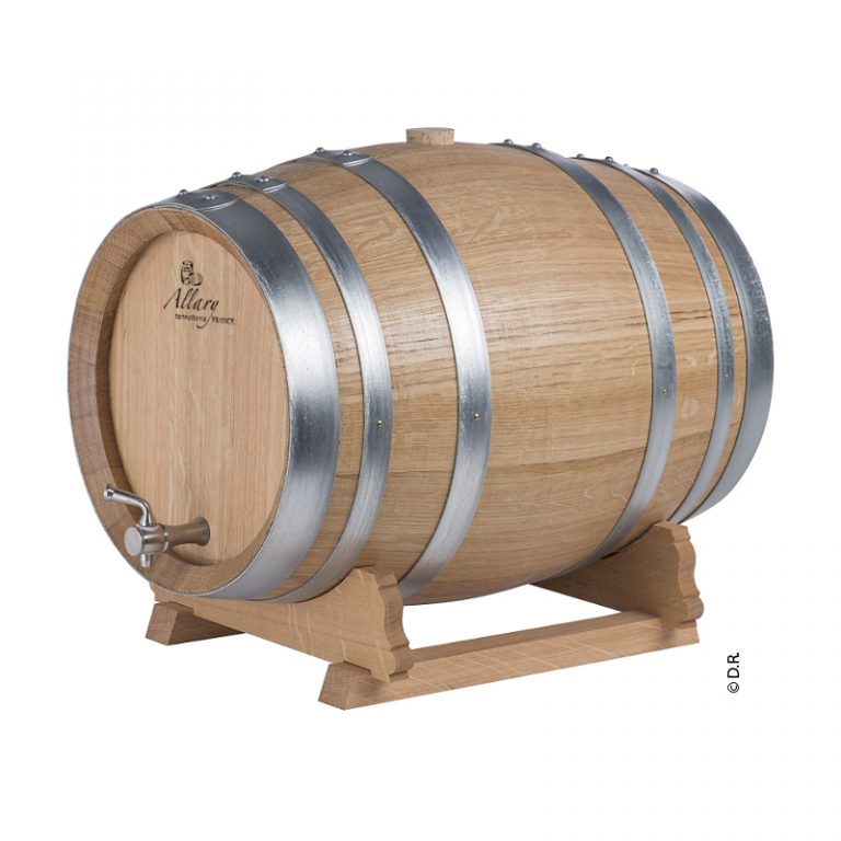 Accessoire pour le vin - Fût en bois de 5 litres en hommage à Moët et Accessoire pour le vin - Fût en bois de 5 litres en hommage à Moët et